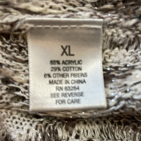 Dressbarn Women’s XL Open Front
3/4 Bell Sleeve Hollow Out Cardigan - Picture 8 of 8